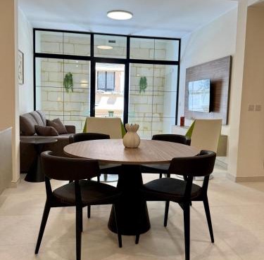 Spacious 3BR& 3Bathroom Apartment Near The Beach