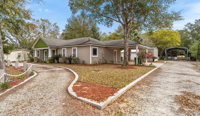 Spacious 3BR and Boat parking@ Central River Golf Club
