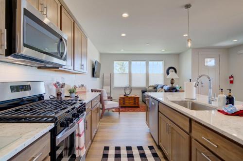 Spacious 3BR Home - Perfect Belgrade Getaway
