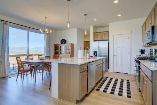 Spacious 3BR Home - Perfect Belgrade Getaway