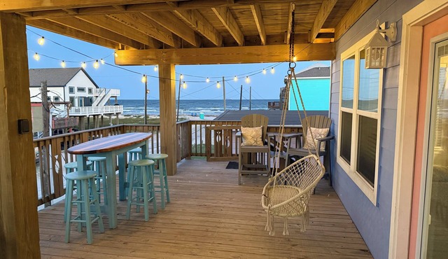 Spacious 3BR House Only Steps To Surfside Beach, TX!