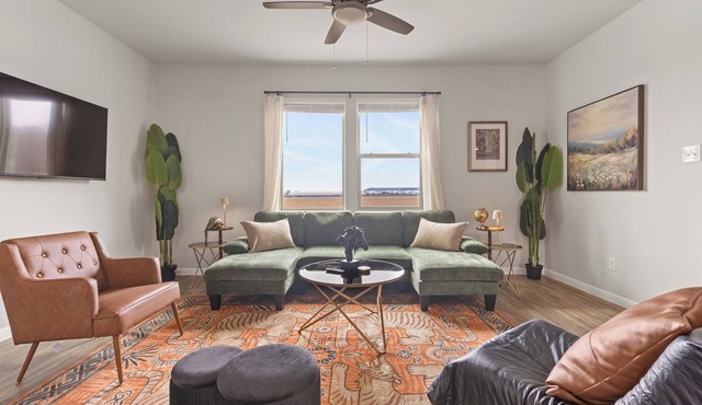Spacious 3BR Retreat w Backyard & Dining Lounge
