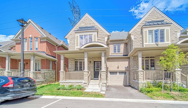Spacious 3BR Townhome | Near Thermea Spa & Casino | Free Parking | Fast WiFi
