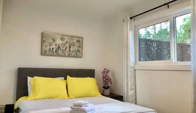 Spacious 3BR w/Outdoor Patio - Good for Big Group