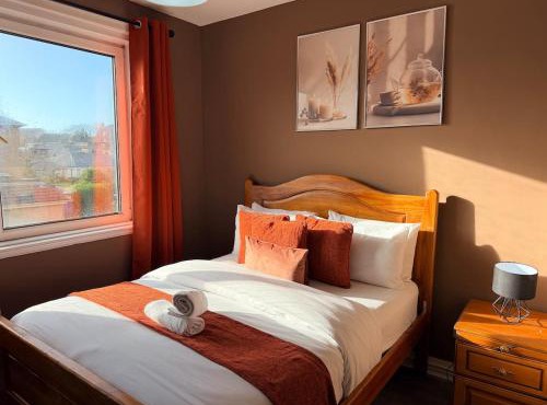 Spacious 4-bed house, minutes from Arthur's Seat