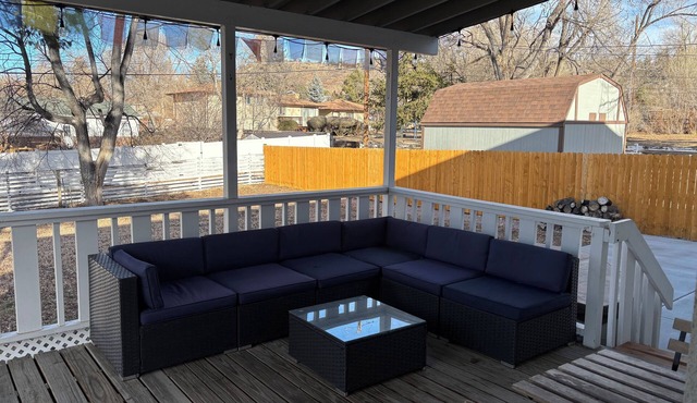 Spacious 4-bedroom house near UCCS and room for the whole family