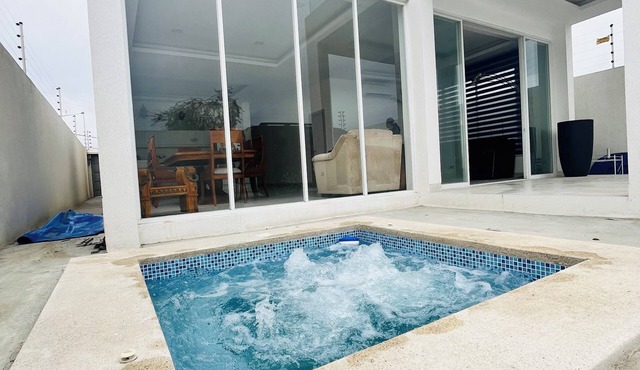 Spacious 4-bedroom villa in delightful Punta Blanca with WiFi