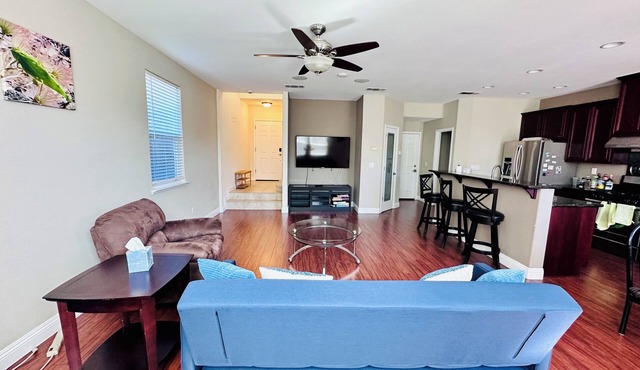 Spacious 4-bedroom house in lovely Castro Valley with WiFi