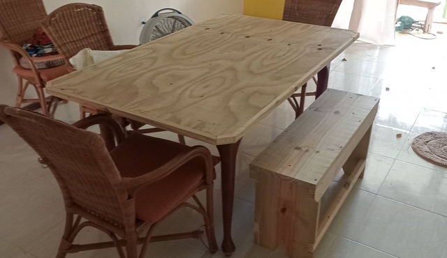 Spacious 4-bedroom apartment with AC, WiFi in phenomenal Bridgetown