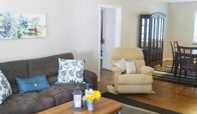 Spacious 4-bedroom house in delightful Blue Ash/Kenwood