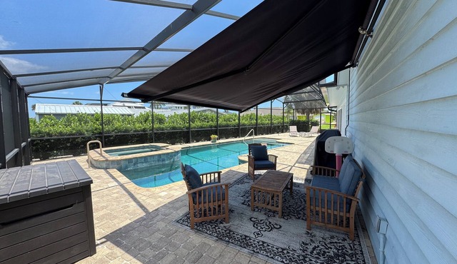 Spacious 4-bedroom house w salt water pool in a peaceful, serene neighborhood
