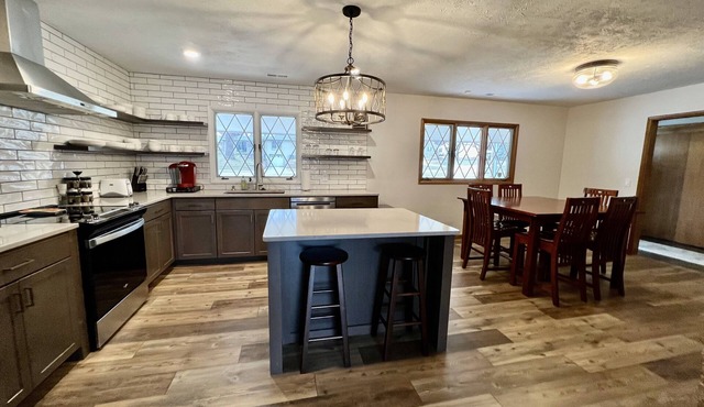 Spacious 4-bedroom house and centrally located in Omaha
