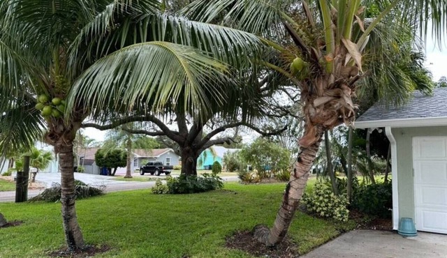 Spacious 4-bedroom house in Heart of Rocky Point