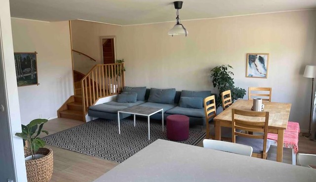 Spacious 4 bedroom with garden - Central location