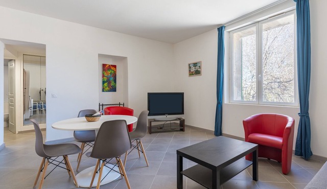 Spacious 44 m² Apartment in Village Center - No. 2