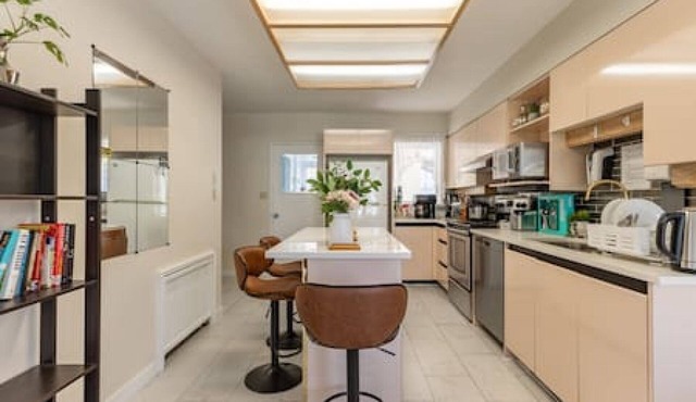 Spacious 4BD Family Home!