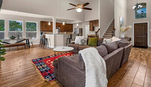 Spacious 4BDR Near MedCenter