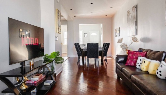 Spacious 4BR DC Home w/Game Room & WiFi