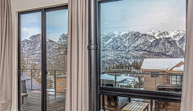 Spacious 4BR mountain home in Durango, perfect for family getaways!