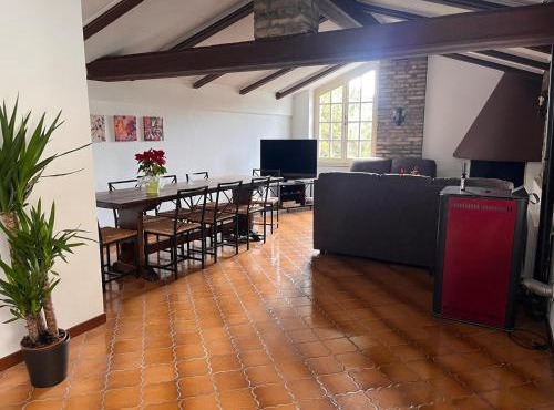 Spacious 4BR Suite & Prime Location and Comfort