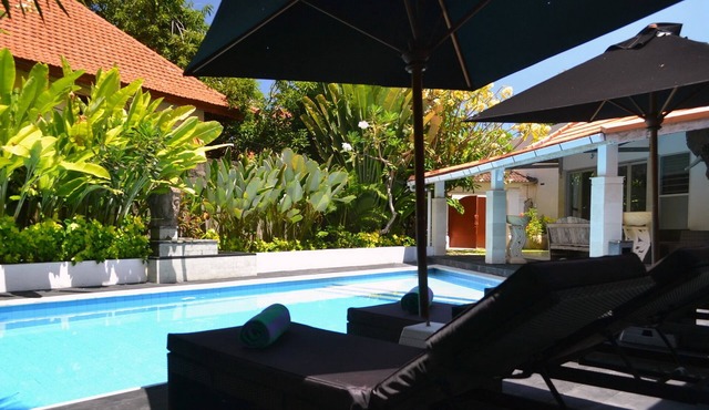 Spacious 4BR Villa Located In Legian - Perfect For Small Groups! W/Private Pool!