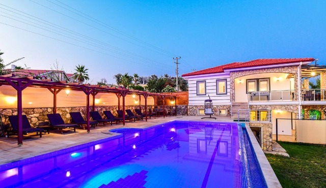 Spacious 4BR Villa W/ Pool , Fethiye Villa 1005