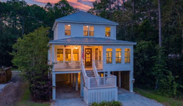Spacious 5 bed coastal luxury home | Grand Hotel