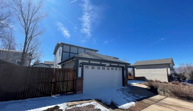 Spacious 5-bedroom house in delightful Colorado Springs with WiFi, AC