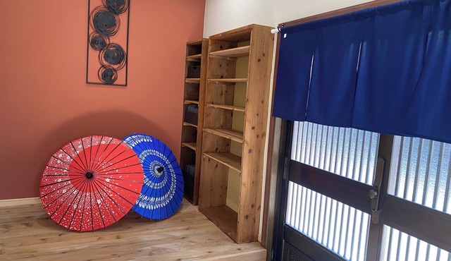 Spacious 5-bedroom, 10 beds with free WiFi, Netflix, 1 stop from Osaka Station