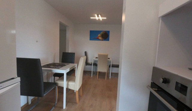 Spacious 5-bedroom house in Hemmingstedt with Wifi, free parking, terrace garden