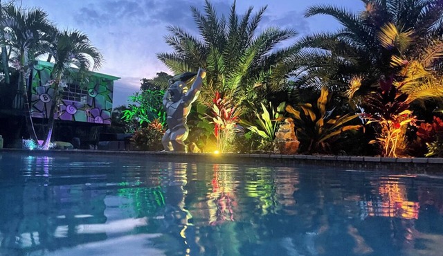 Spacious 5-bedroom villa in beautiful Miami Beach with WiFi, AC