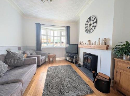 Spacious 5BR | Ideal for Contractors & Long Stays