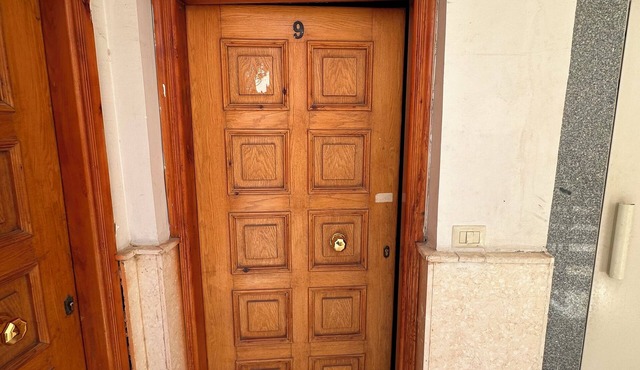 Spacious 6-bedroom apartment with WiFi, AC in fantastic Cairo Governorate