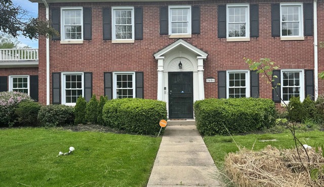 Spacious 6-bedroom house in Indianapolis near downtown, fairgrounds, speedway