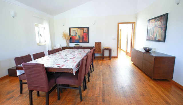 Spacious 6-Bedroom Villa with view to the Douro River - Pool & Canoes Included