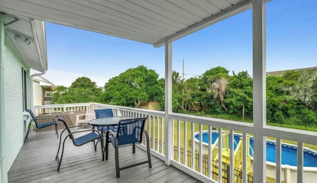 Spacious 6BR Beach House Private Pool Sleeps 12 Family Getaway