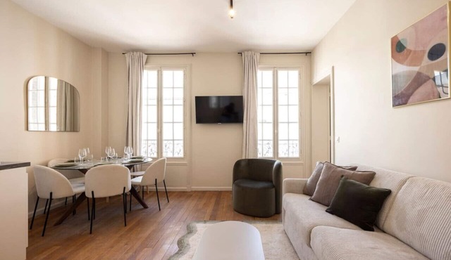 Spacious apartment near the 19th arrondissement