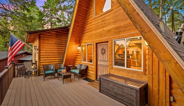 Spacious A-frame Pines Cabin 12 Beds Loft Game Room