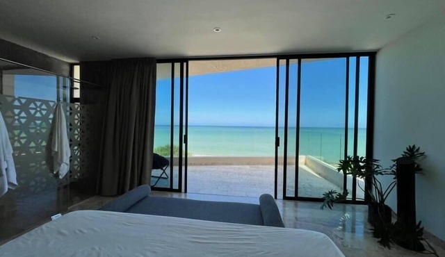 Spacious and Beautiful House Steps from the Beach