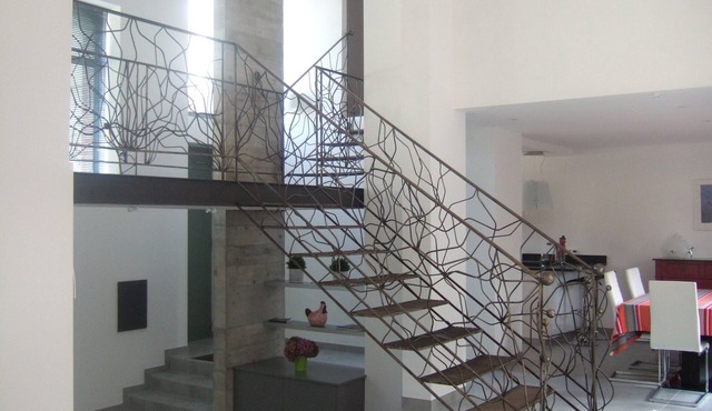 Spacious and bright, modern 3-room house 300 m from Sillon beach.