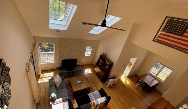 Spacious and bright mountain house near Hunter and Windham