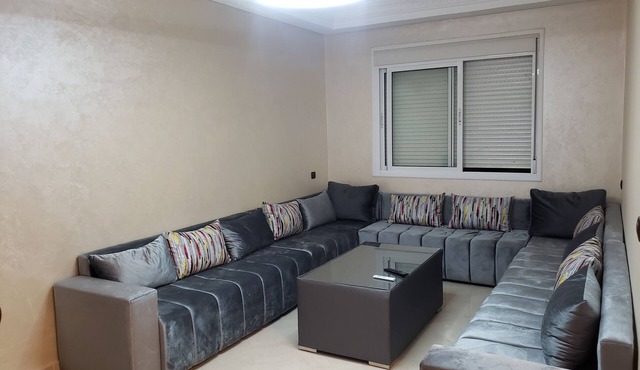 Spacious and charming 2-bedroom apartment in delightful Tanger with fast WiFi