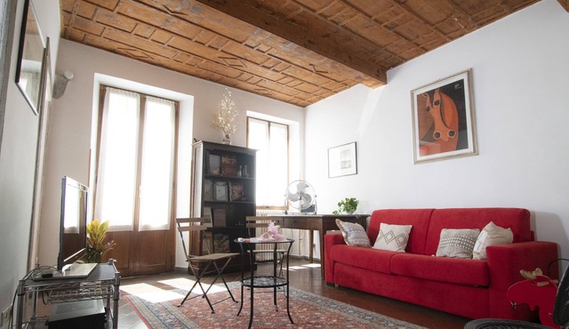 Spacious and charming apartment in the heart of Florence