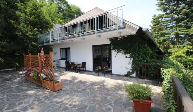 Spacious and comfortably furnished apartment for up to 5 people