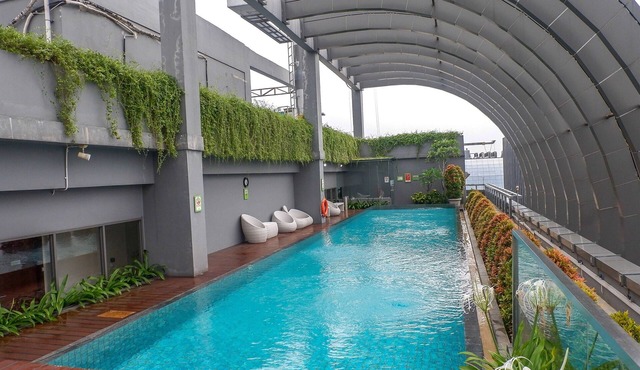 Spacious And Comfy 2Br At L'Avenue Pancoran Apartment