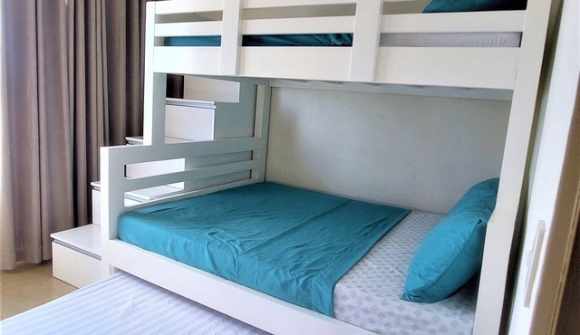 Spacious and Cozy 2-bedroom Condo in lovely Tagaytay