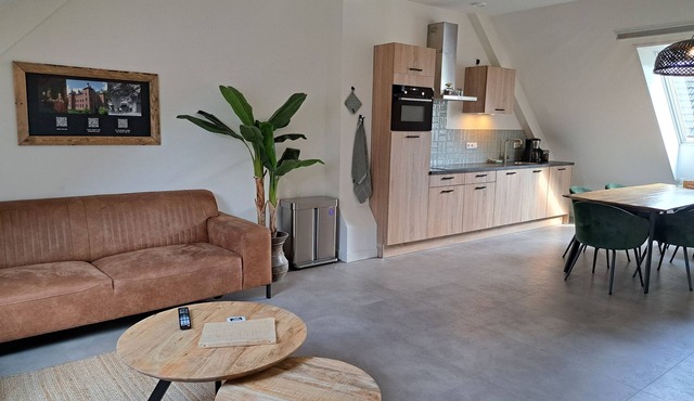 Spacious and luxurious 4 to 6 person apartment.