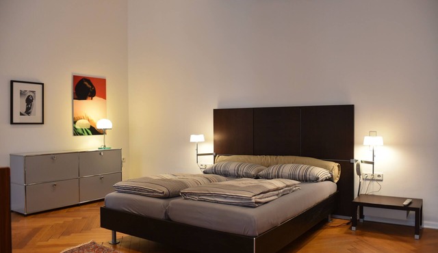 Spacious and luxurious Apartment near Kurfürstendamm