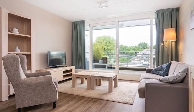 Spacious and luxurious first flloor apartment with balcony- Kaag Resor (10)