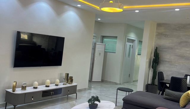 Spacious and modern, centrally located 2BR flat in serene area of Lekki.